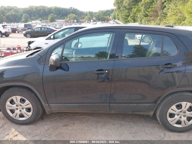 Chevrolet TRAX LS 2018 3GNCJKSB5JL324240 Image 14