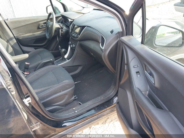 Chevrolet TRAX LS 2018 3GNCJKSB5JL324240 Image 5