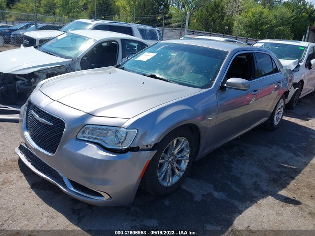 Chrysler 300 Limited 2017 2C3CCAAG5HH655594 Image 2
