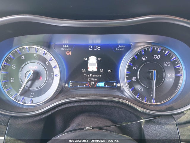 Chrysler 300 Limited 2017 2C3CCAAG5HH655594 Image 7