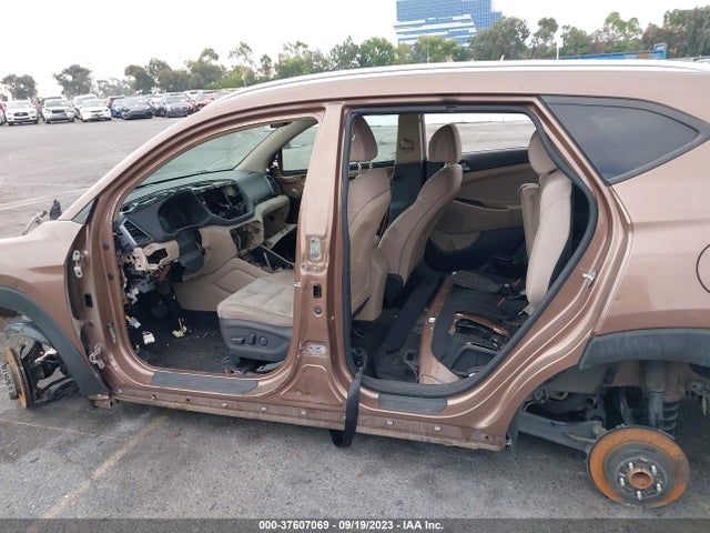 Hyundai TUCSON SE 2017 KM8J33A43HU269009 Image 14