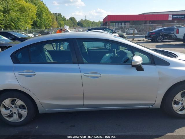 19XFB2F58FE208307 Honda Civic Sedan Lx
