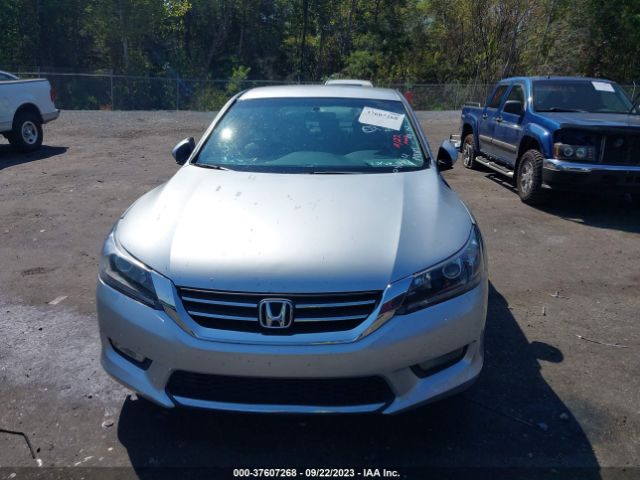 1HGCR2F50EA040812 Honda Accord Sedan Sport