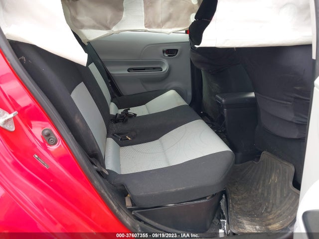 Toyota Prius C One/three/two/four 2014 JTDKDTB35E1065756 Image 8