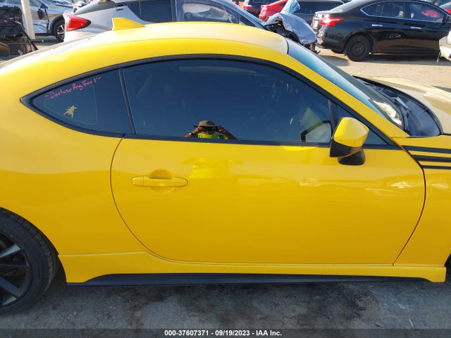 2015 Toyota GR 86, VIN: JF1ZNAA11F9706829