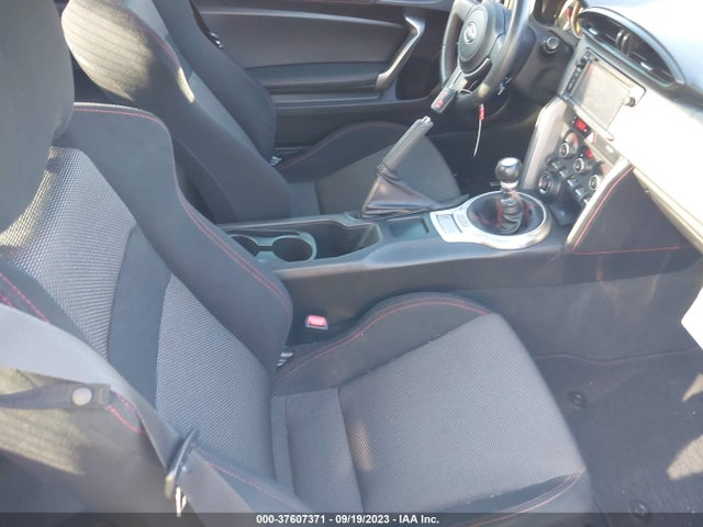 2015 Toyota GR 86, VIN: JF1ZNAA11F9706829
