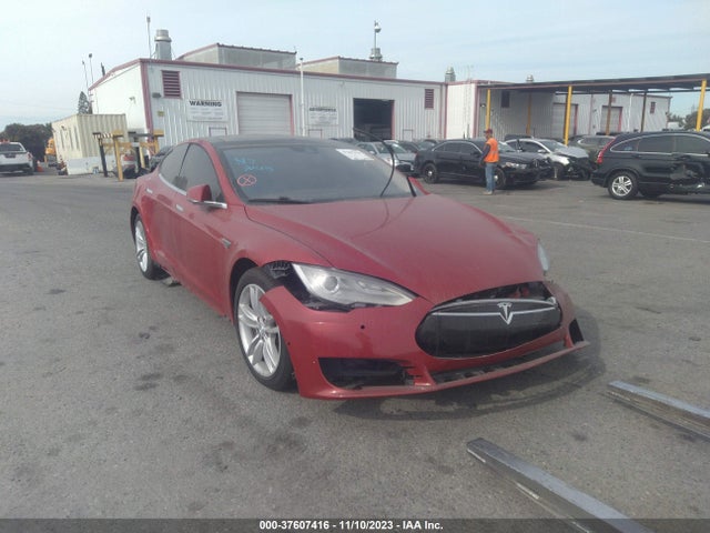 Tesla Model S 85d 2015 5YJSA1H26FF086328 Image 11