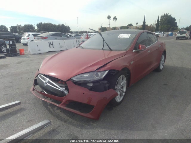 Tesla Model S 85d 2015 5YJSA1H26FF086328 Image 2