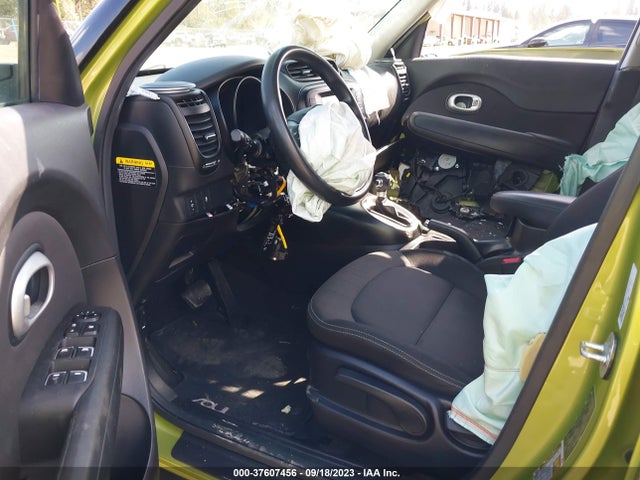 KIA SOUL + 2018 KNDJP3A57J7892039 Image 5