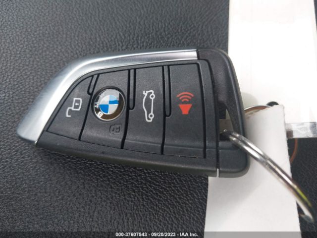 3MW5R1J01M8B63510 BMW 3 Series 330i