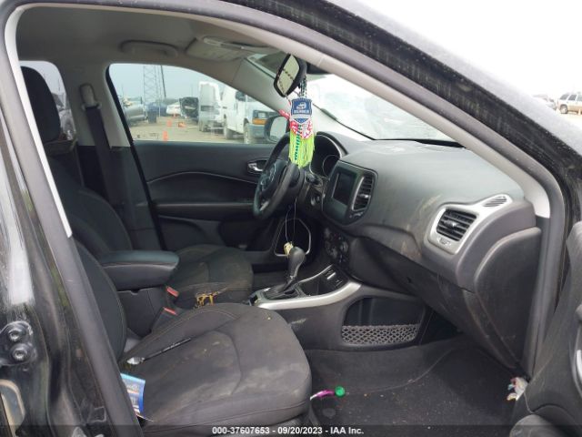 3C4NJCAB0KT743834 Jeep Compass Sport