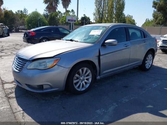 1C3CCBBG9EN113938 Chrysler 200 Touring