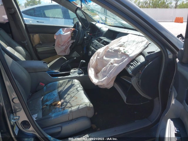 2009 HONDA ACCORD 2.4 EX-L VIN: 1HGCP268X9A034201