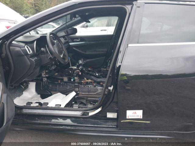 1N4AA6AV3KC375242 Nissan Maxima Sr