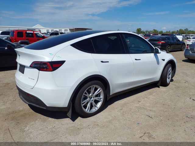 7SAYGDEE9PA139839 Tesla Model Y Long Range