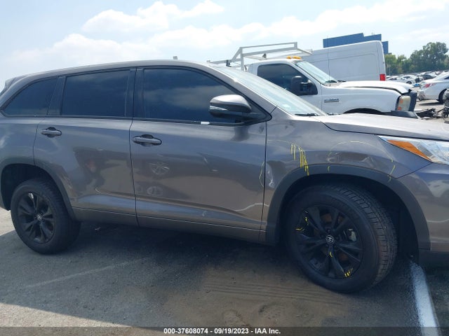 Toyota Highlander Le 2018 5TDZZRFH9JS267859 Image 12