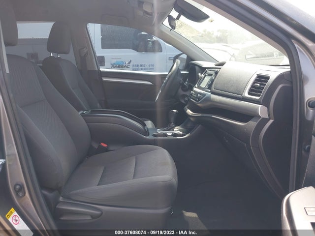 Toyota Highlander Le 2018 5TDZZRFH9JS267859 Image 5
