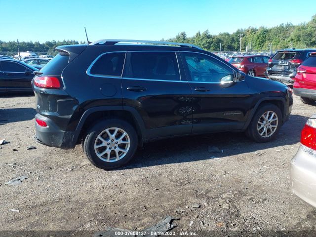 1C4PJMCB6GW262919 Jeep Cherokee Latitude