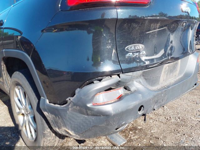 1C4PJMCB6GW262919 Jeep Cherokee Latitude