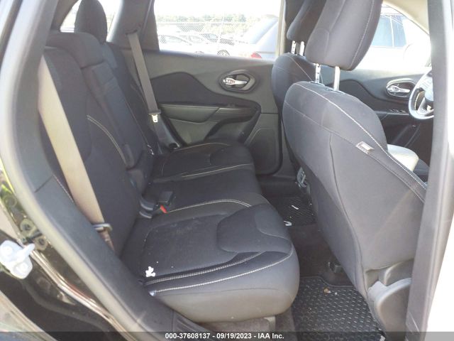 1C4PJMCB6GW262919 Jeep Cherokee Latitude