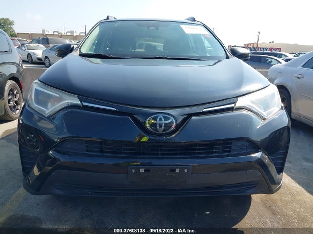 Toyota RAV4 LE 2017 2T3ZFREV8HW381246 Image 4