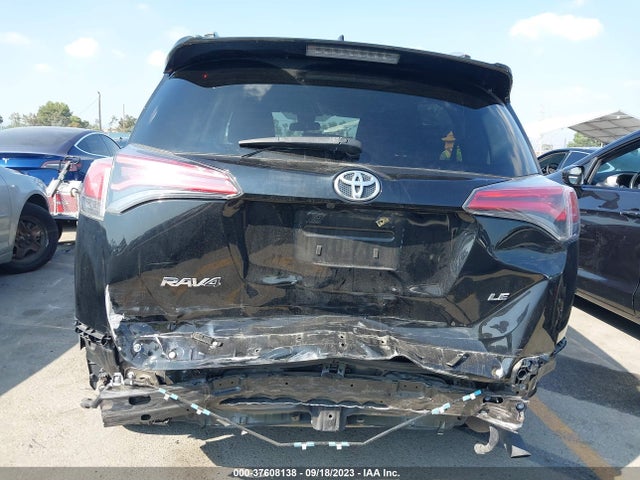 Toyota RAV4 LE 2017 2T3ZFREV8HW381246 Image 12