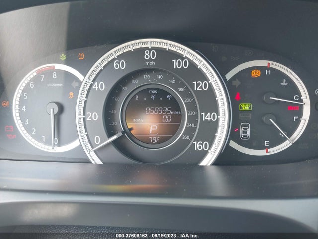 2013 HONDA ACCORD SDN LX VIN: 1HGCR2F32DA270963