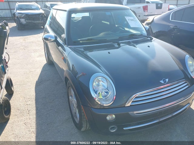 2006 MINI COOPER HARDTOP WMWRC33516TK72746