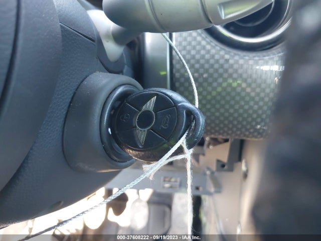 2006 MINI COOPER HARDTOP WMWRC33516TK72746 Photo 10