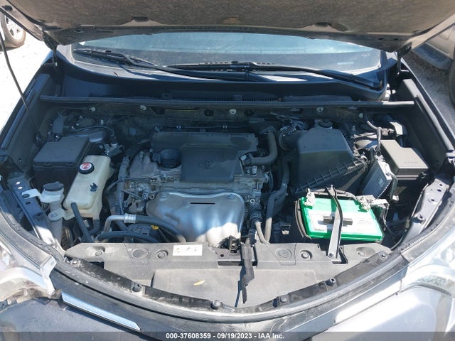 Toyota RAV4 LE 2017 JTMZFREV4HJ107573 Image 10