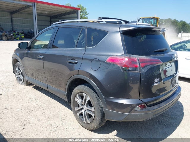 Toyota RAV4 LE 2017 JTMZFREV4HJ107573 Image 3
