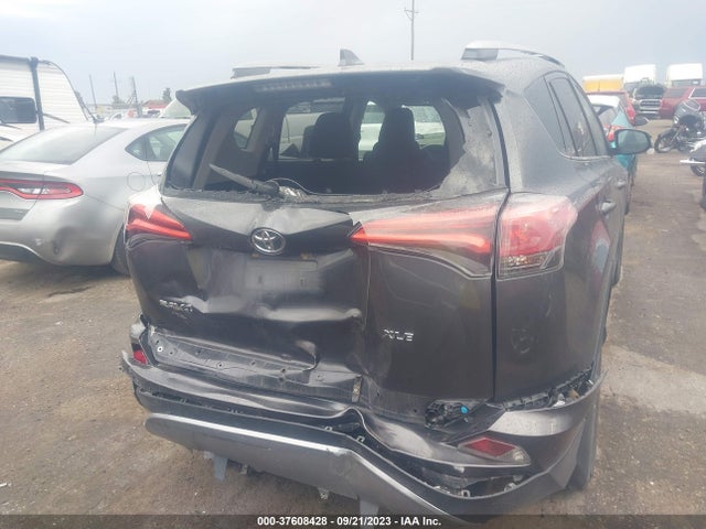 Toyota Rav4 Xle 2018 2T3WFREV3JW515203 Image 17