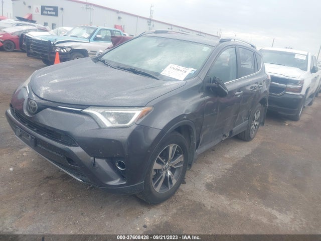 Toyota Rav4 Xle 2018 2T3WFREV3JW515203 Image 2