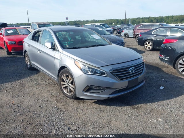 2015 5NPE24AA8FH125435 main image