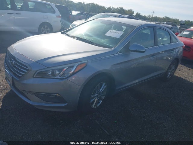 Hyundai Sonata 1.6t Eco 2015 5NPE24AA8FH125435 Image 2