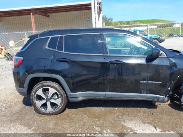 3C4NJCBB7JT241089 Jeep Compass Latitude Fwd