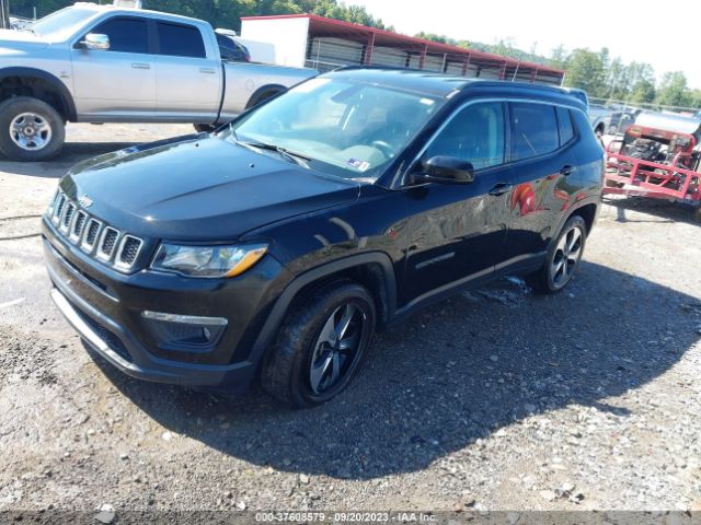 3C4NJCBB7JT241089 Jeep Compass Latitude Fwd