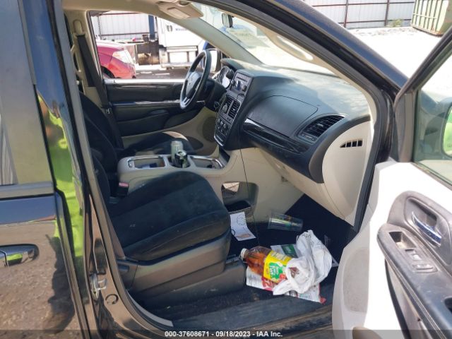 2C4RDGCG0GR179587 Dodge Grand Caravan Sxt