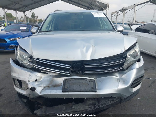 WVGAV7AX7HK015598 Volkswagen TIGUAN