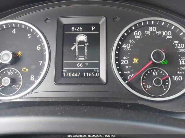 WVGAV7AX7HK015598 Volkswagen TIGUAN
