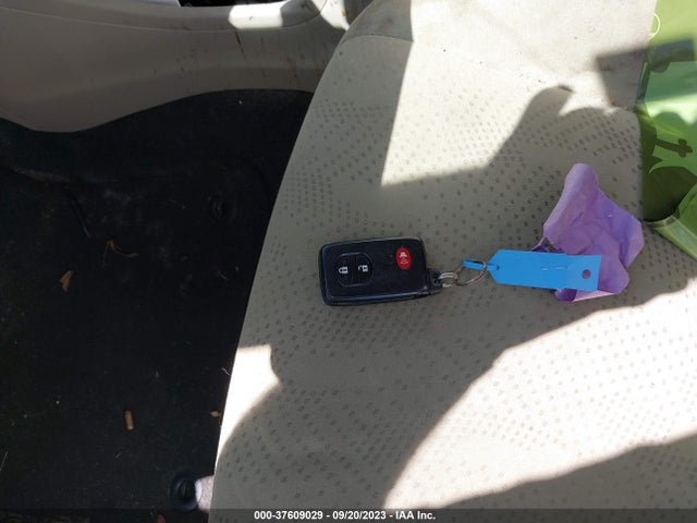 Toyota Prius V Five 2014 JTDZN3EU6EJ015142 Image 11