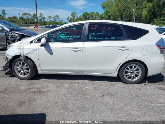 Toyota Prius V Five 2014 JTDZN3EU6EJ015142 Image 15