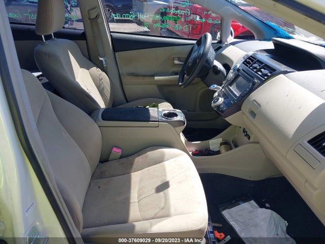 Toyota Prius V Five 2014 JTDZN3EU6EJ015142 Image 5