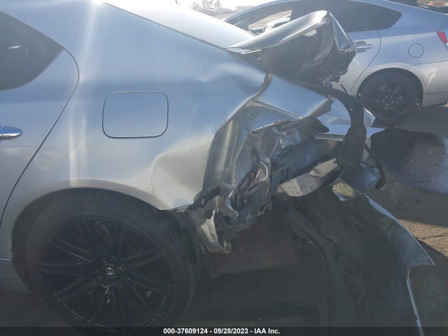 JTHCL5EF1E5020300 Lexus LS 460