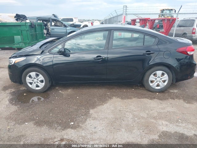 KIA FORTE LX 2017 3KPFL4A78HE151448 Image 15