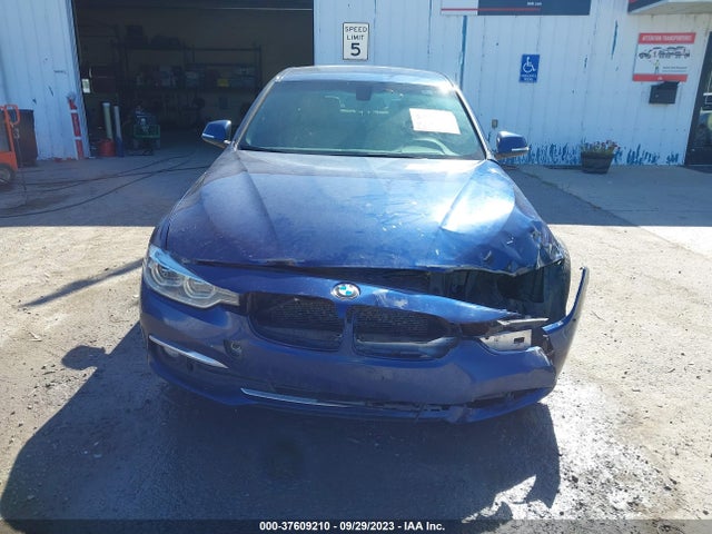 BMW 328d Xdrive 2018 WBA8F1C57JAE97705 Image 12