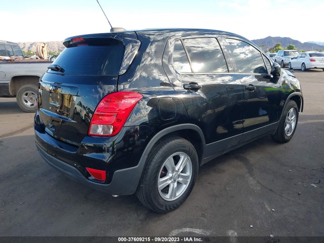 Chevrolet TRAX LS 2019 3GNCJKSB5KL402758 Image 4