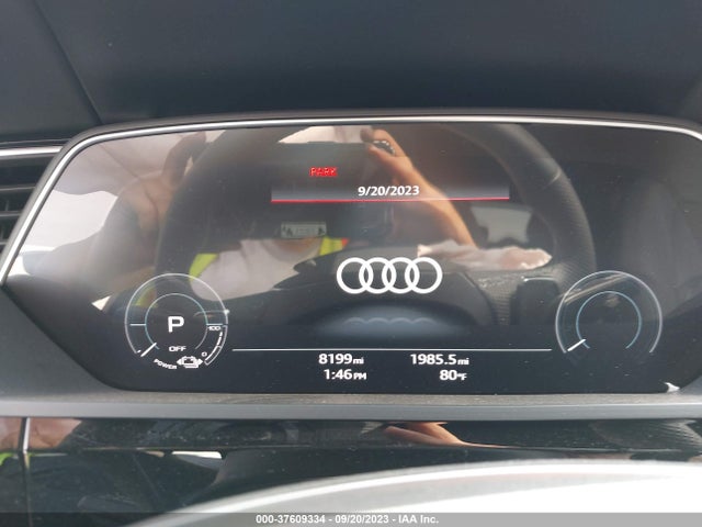 2022 Audi e-tron, VIN: WA1VCBGE9NB035233