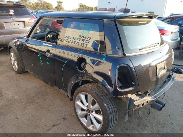 2013 MINI COOPER HARDTOP WMWSV3C56DT394429 Photo 2