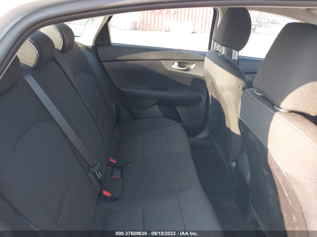 KIA Forte Lxs 2019 3KPF24AD1KE065933 Image 8